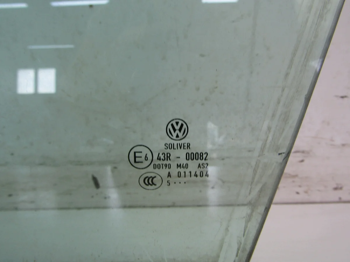 VW Passat B6 Türscheibe vorne links image 3