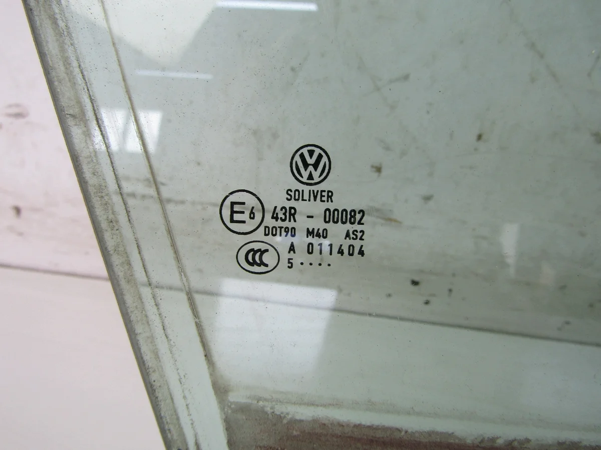 VW Passat B6 Türscheibe vorne rechts image 3