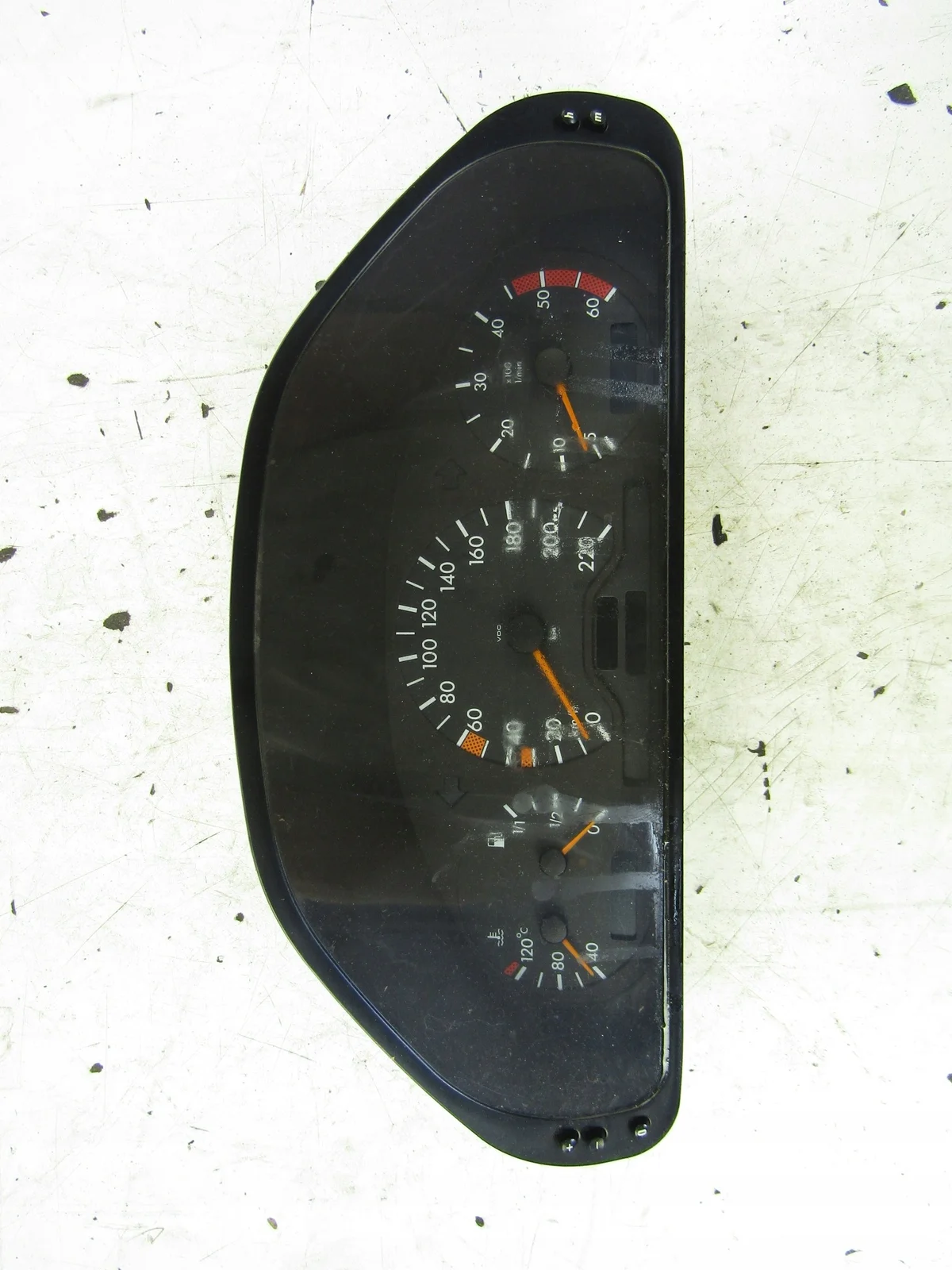 Kombiinstrument Mercedes-Benz OE 2025407748