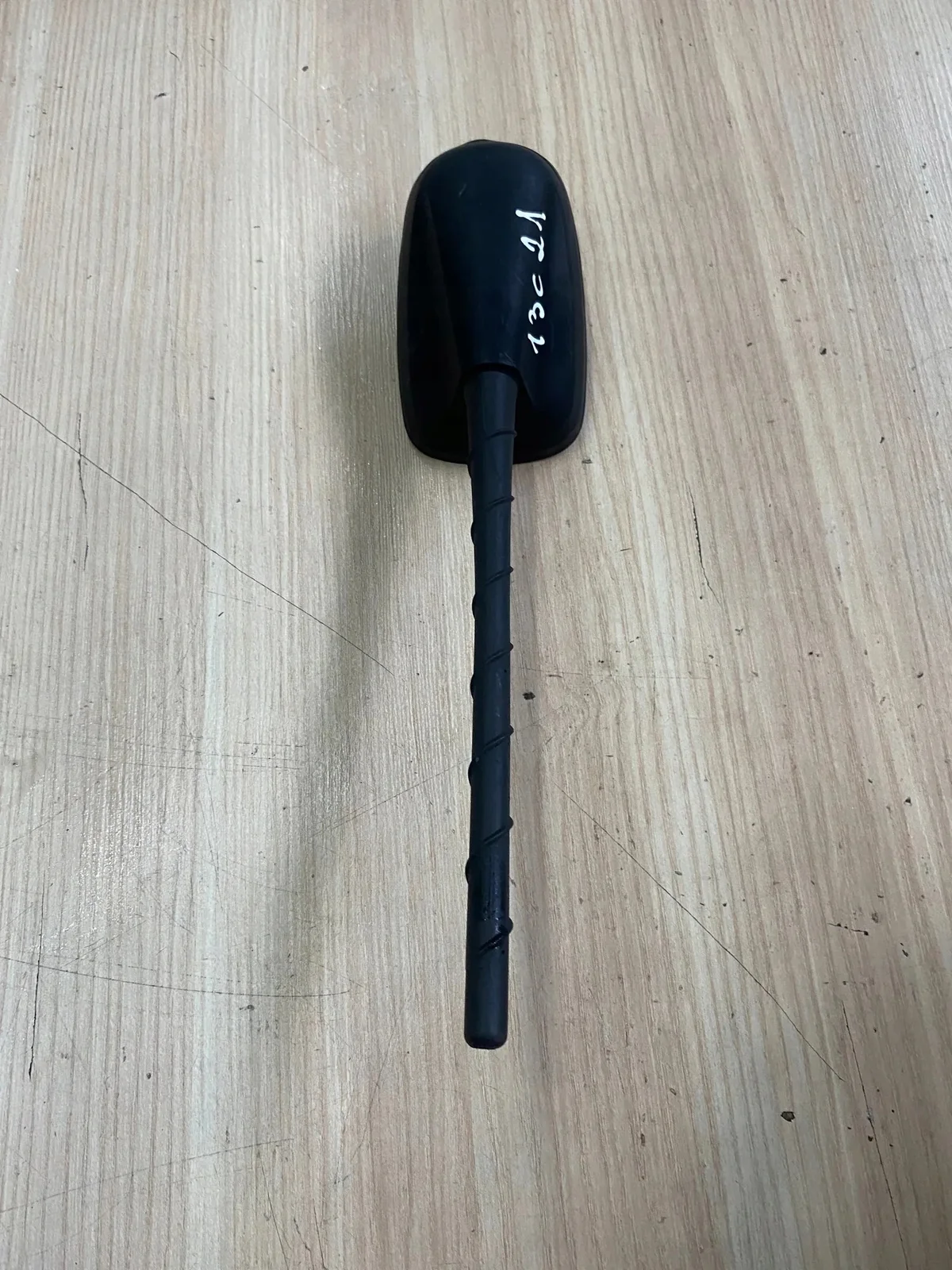 Antena VW Crafter Furgon 7C0035501 Usata
