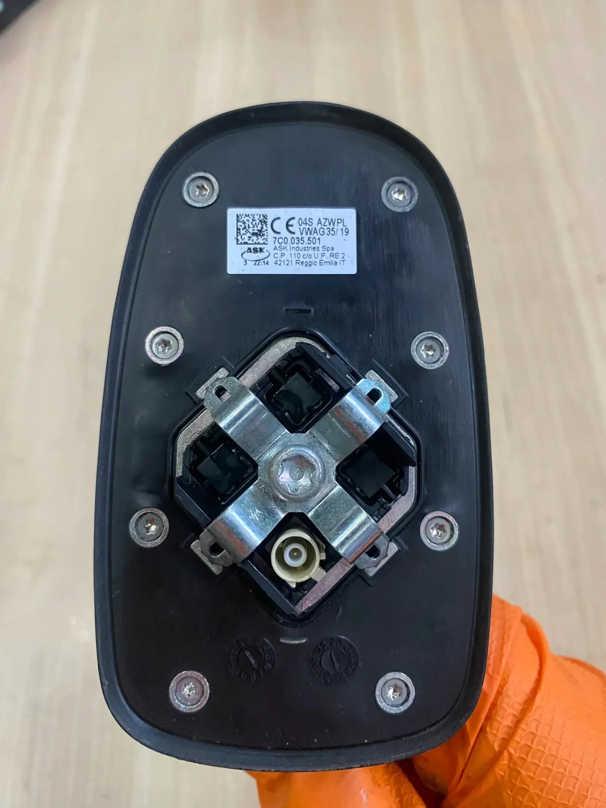 Antenni VW Crafter 7C0035501 Käytetty image 3