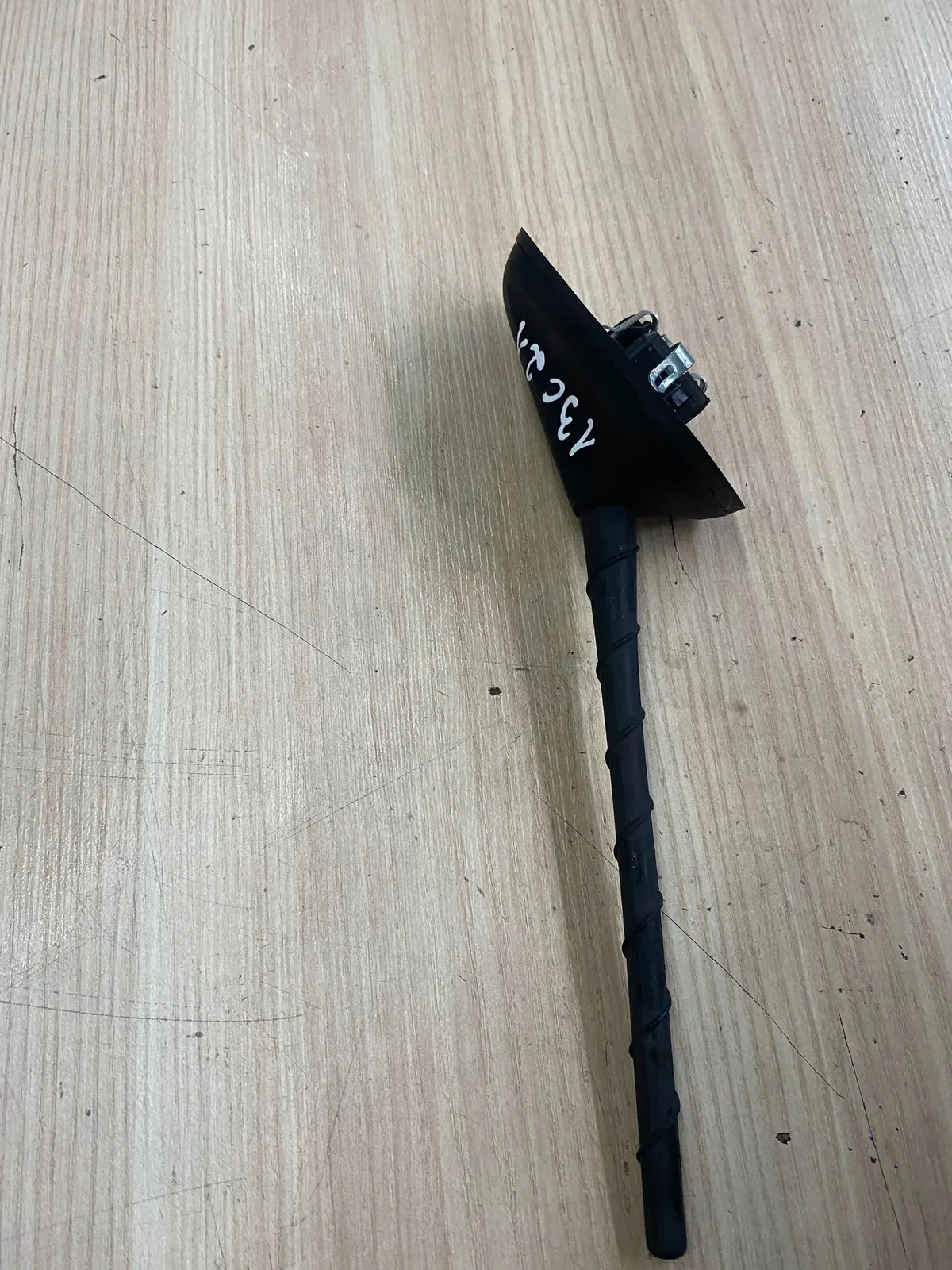 Antenni VW Crafter 7C0035501 Käytetty image 4