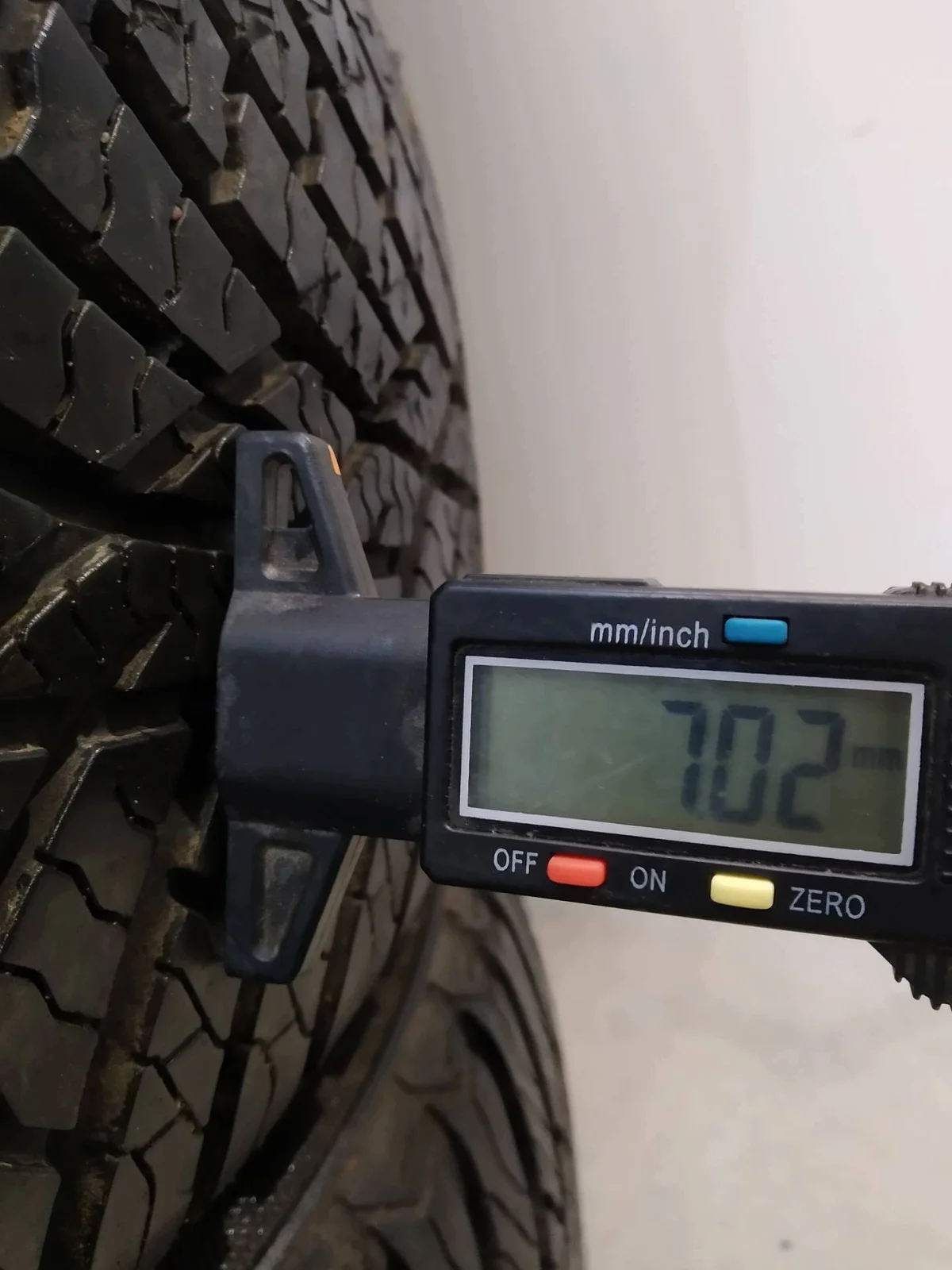 4x Pneumatici Usati 205/55R16 MAXIMUM image 5