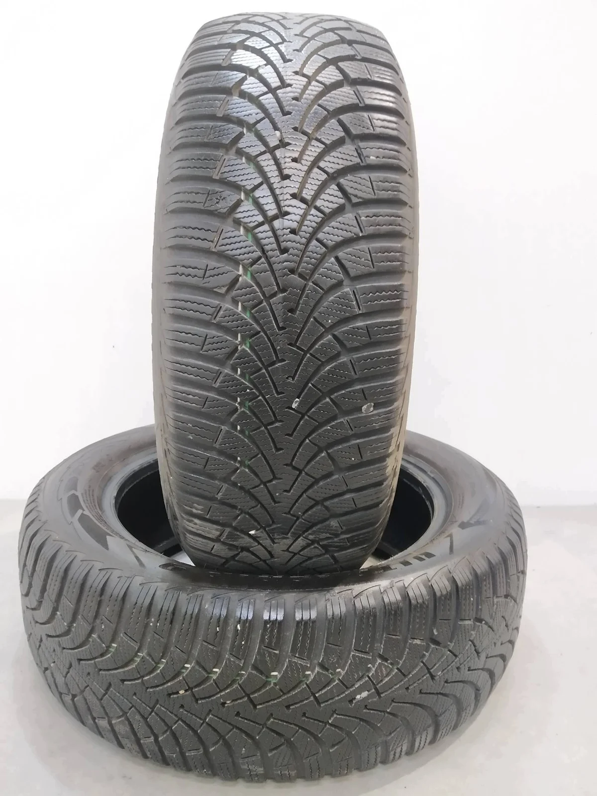 2x Winterbanden Goodyear 205/55R16 Gebruikt