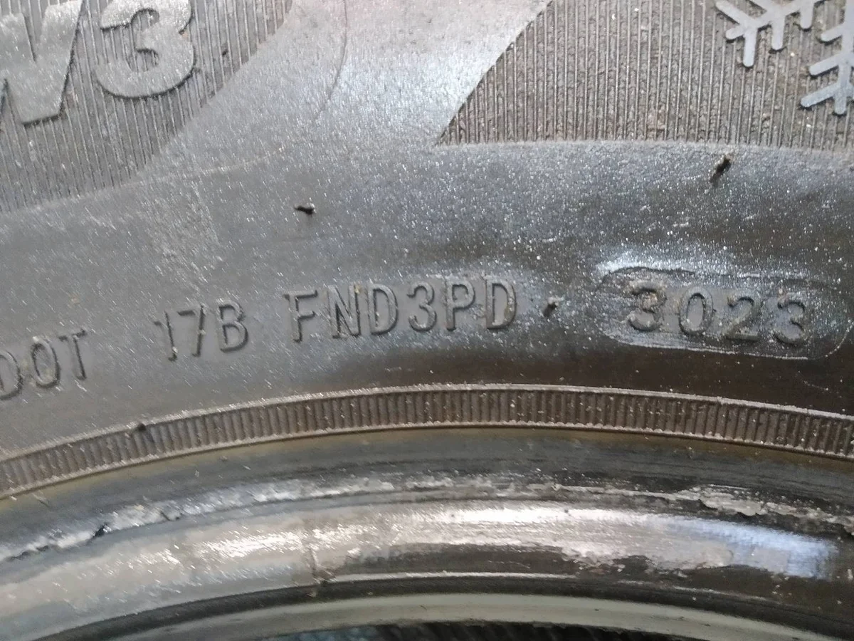 2x Pneu Hiver Arivo Winmaster Pro 195/65R15 Occasion image 3