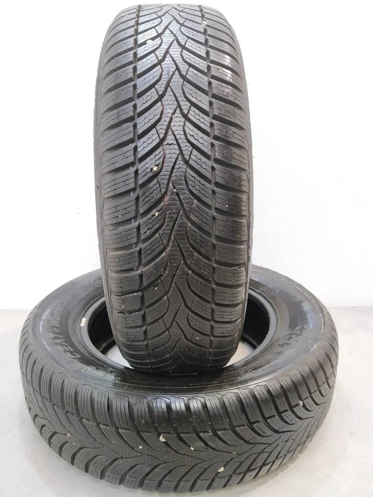 2x Winterreifen CEAT WINTERDRIVE 195/65R15