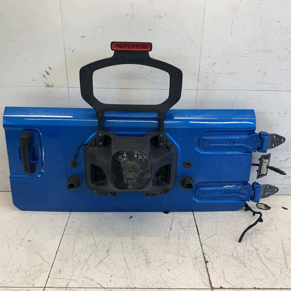 Portón Jeep Wrangler JL Usado con Cámara