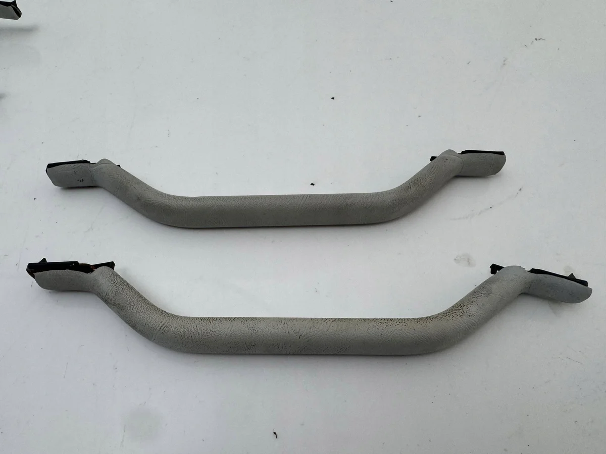 Supporti soffitto Mercedes S W126 A1268100110 image 4