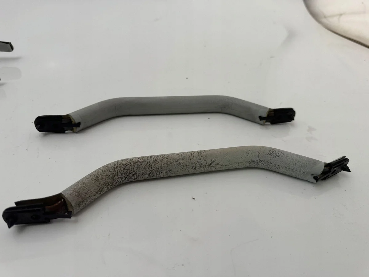 Supporti soffitto Mercedes S W126 A1268100110 image 6