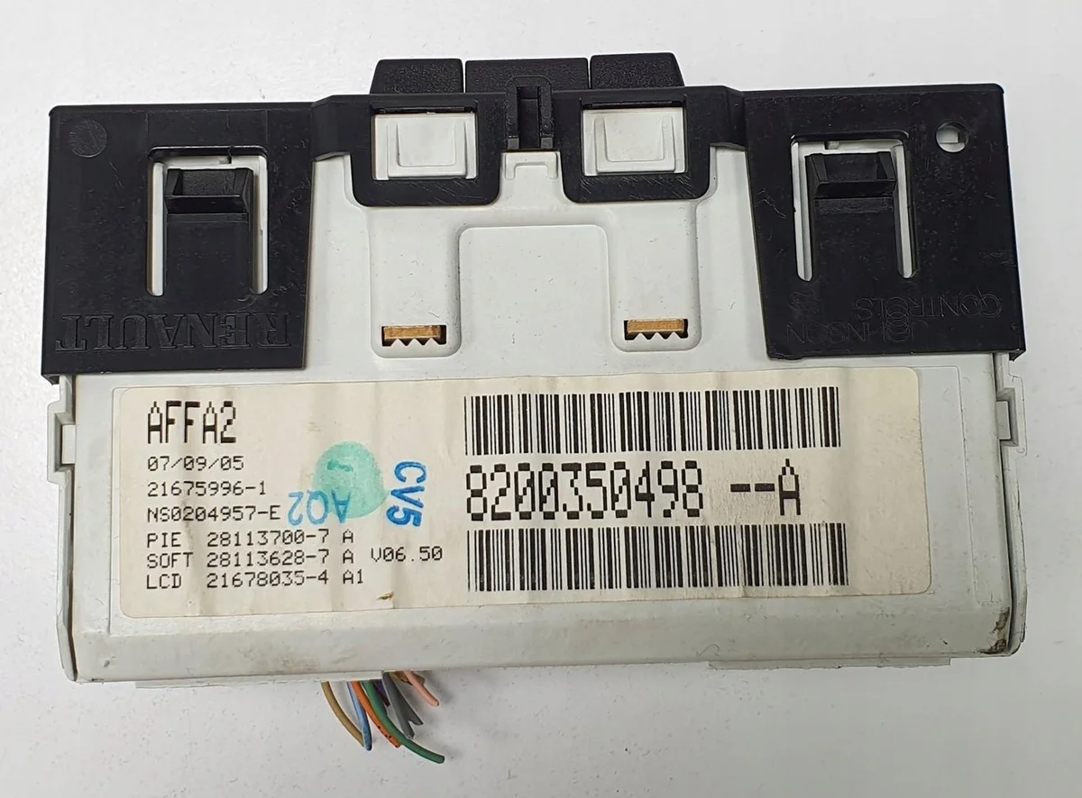 Renault Megane II Display Screen 8200350498A image 5