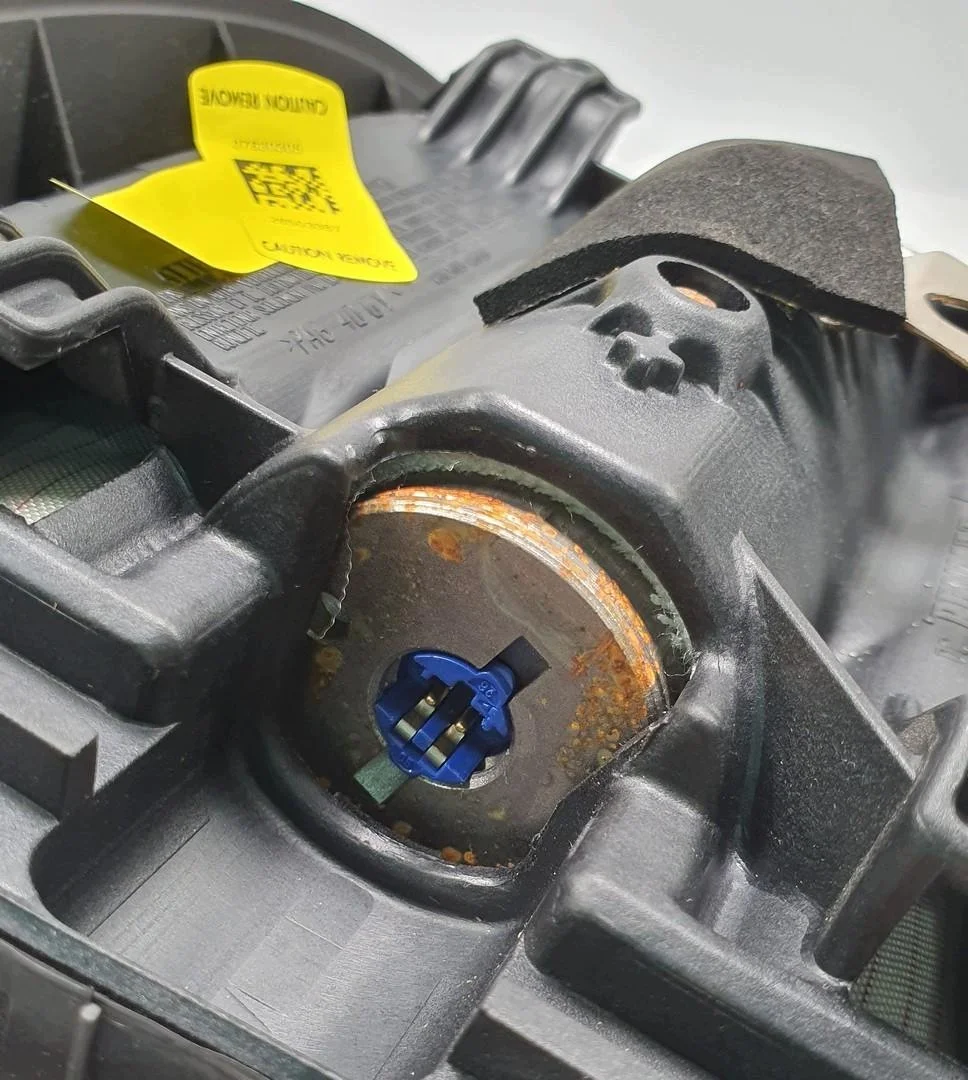 Airbag conducteur Renault Megane II 8200381849A image 6