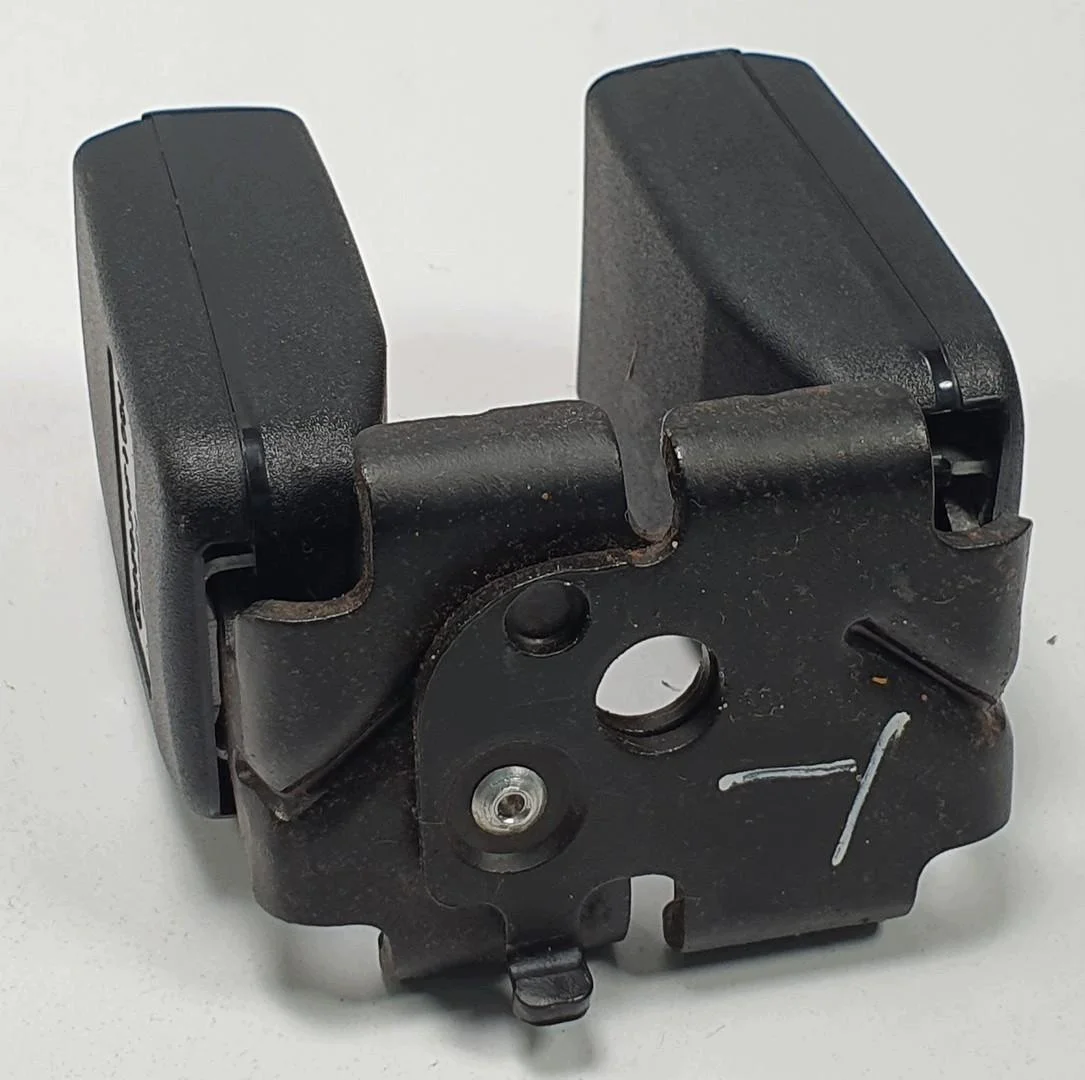 Boucle de ceinture arrière Renault Megane II image 3