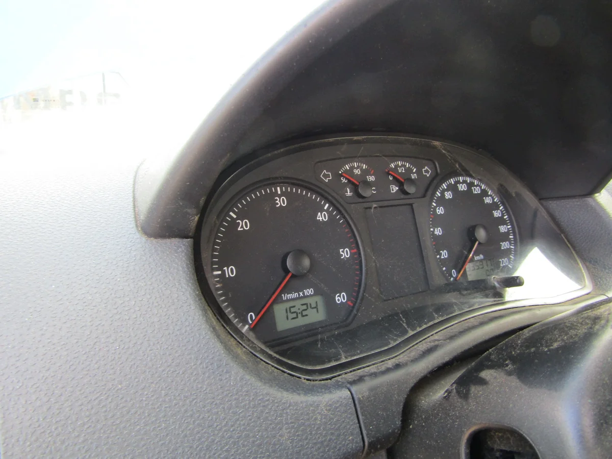 VW Polo 4 9N 9N2 Tacho Instrumente AK-6-99614 image 3