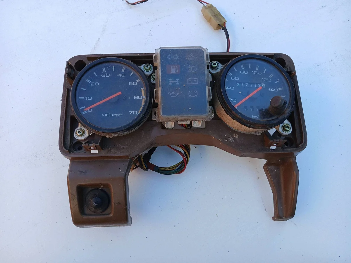 Compteur Isuzu Trooper 3452
