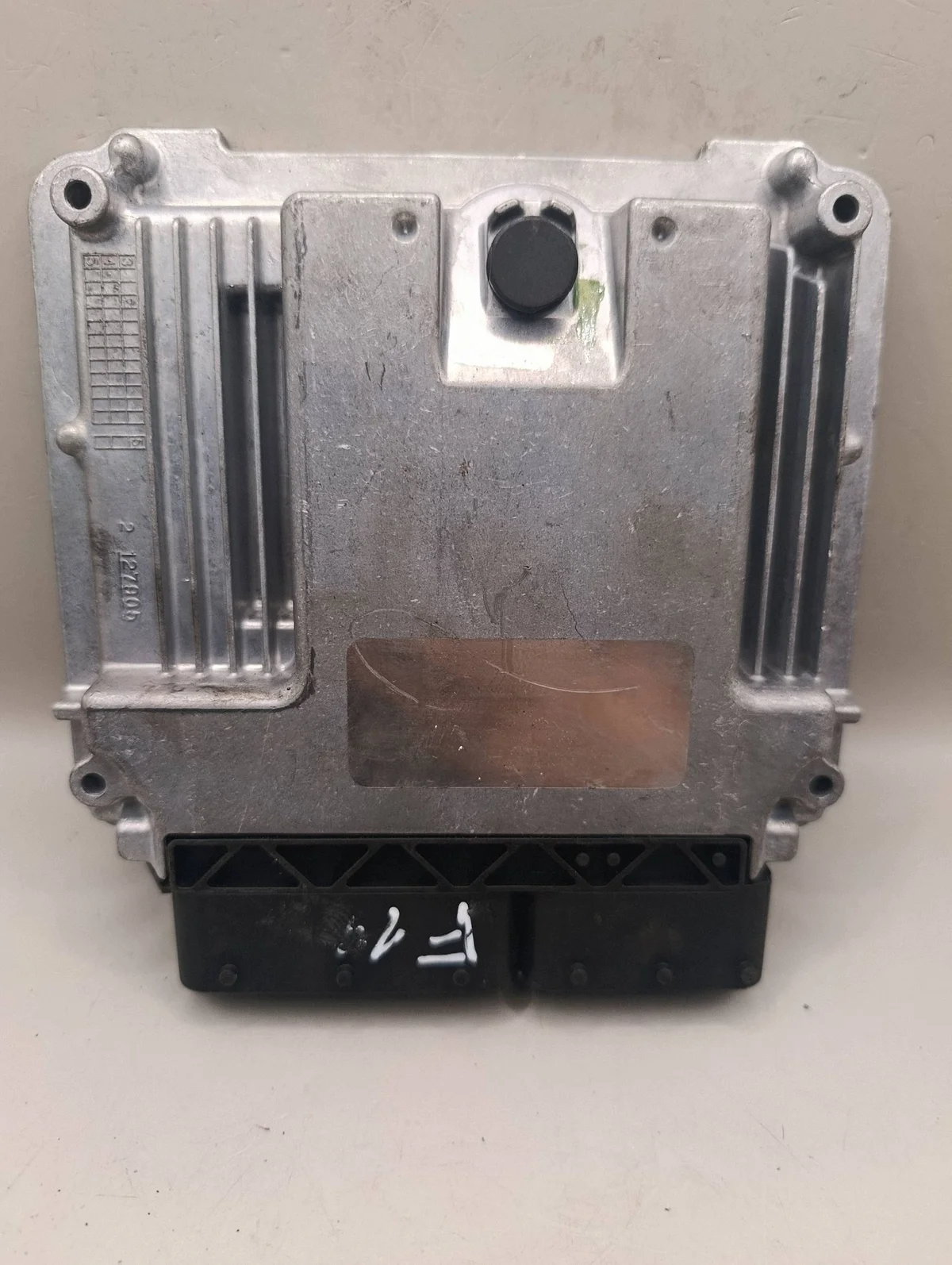Unidade de Controle Motor BMW 5 F10 F11 2127905