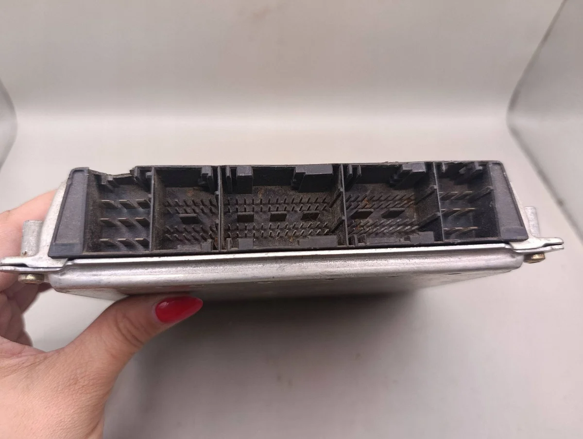 Sterownik silnika BMW 3 E36 ECU 0261204420 image 3