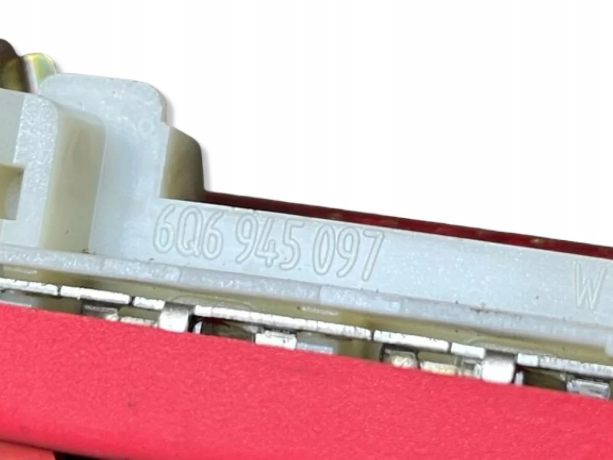 3. Bremsleuchte VW Polo 4 6Q6945097 thumbnail 7