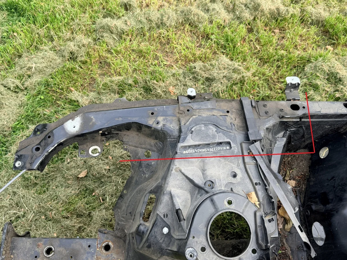 Spatbord voering Audi A4 B9 rechts voor