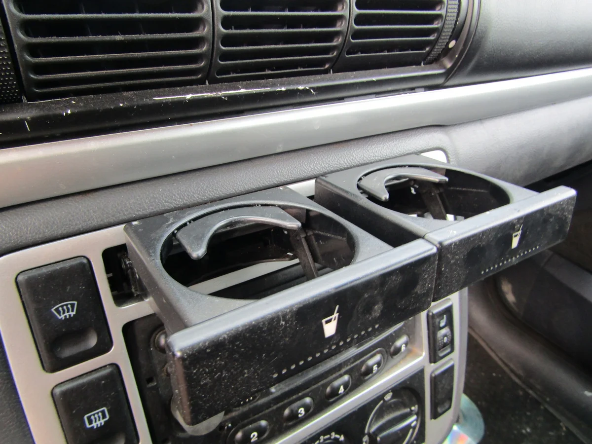 Ford Galaxy MK1 Getränkehalter gebraucht image 2