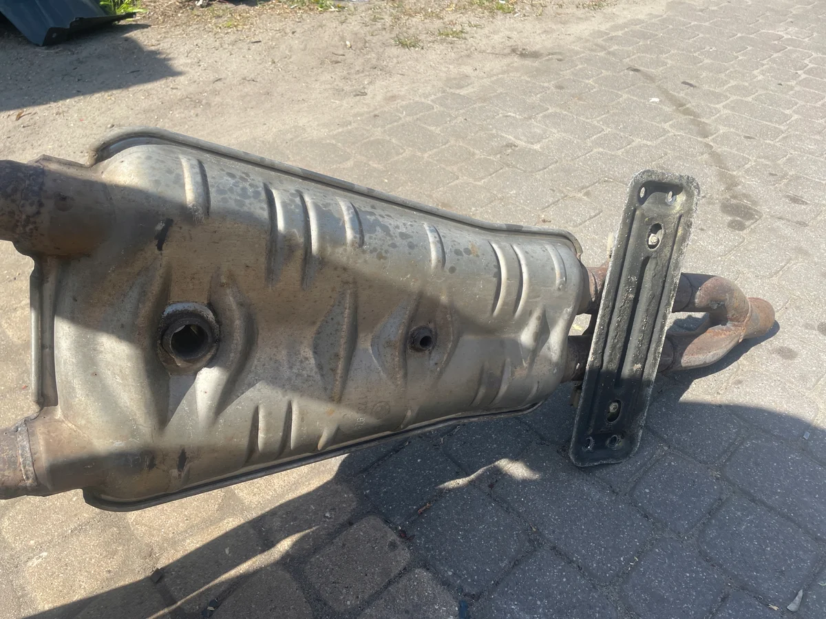 Endschalldämpfer Mittel BMW E38 2.8 i image 9