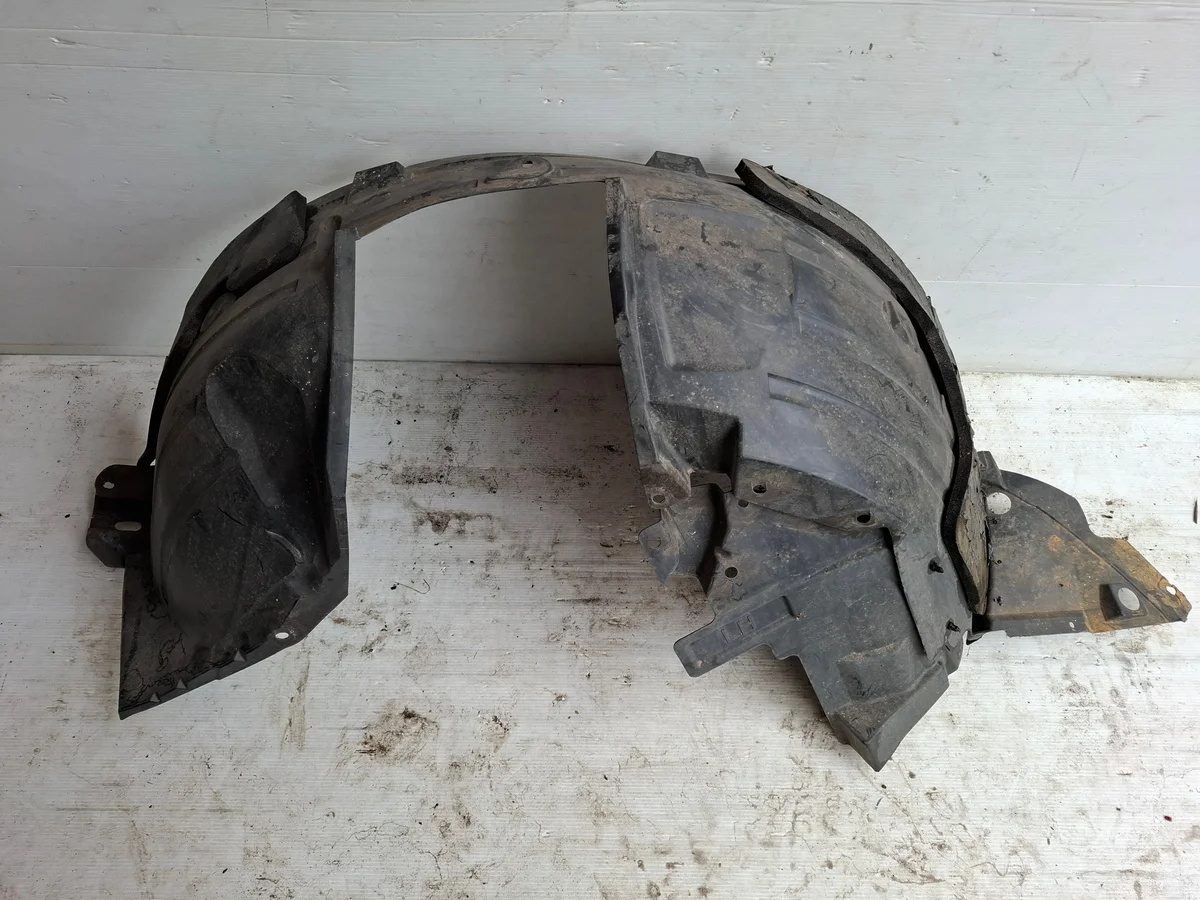 Nissan Qashqai J10 vänster framskärm