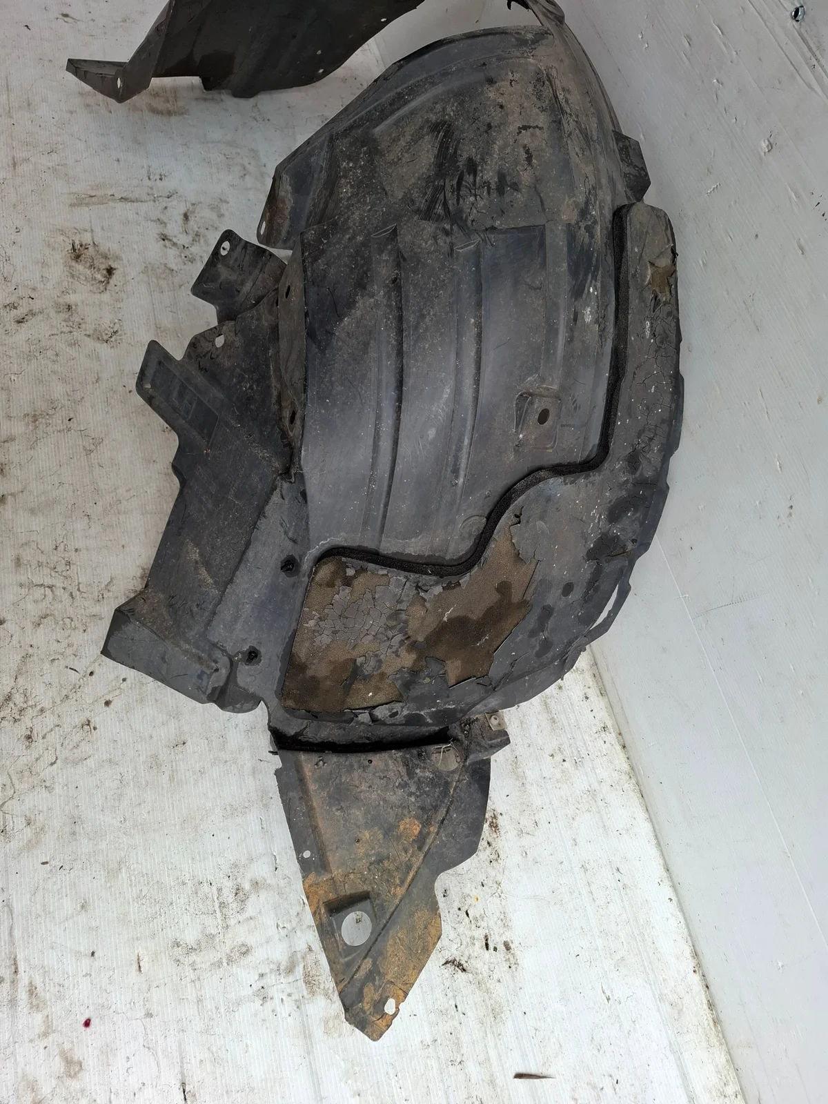 Nissan Qashqai J10 Guarda-lamas Esquerdo Frontal image 5