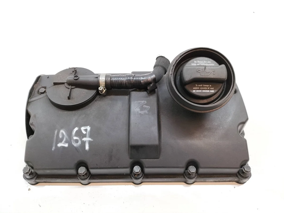 Ventilkåpa 1.9 TDI VW Golf IV (038103469G)
