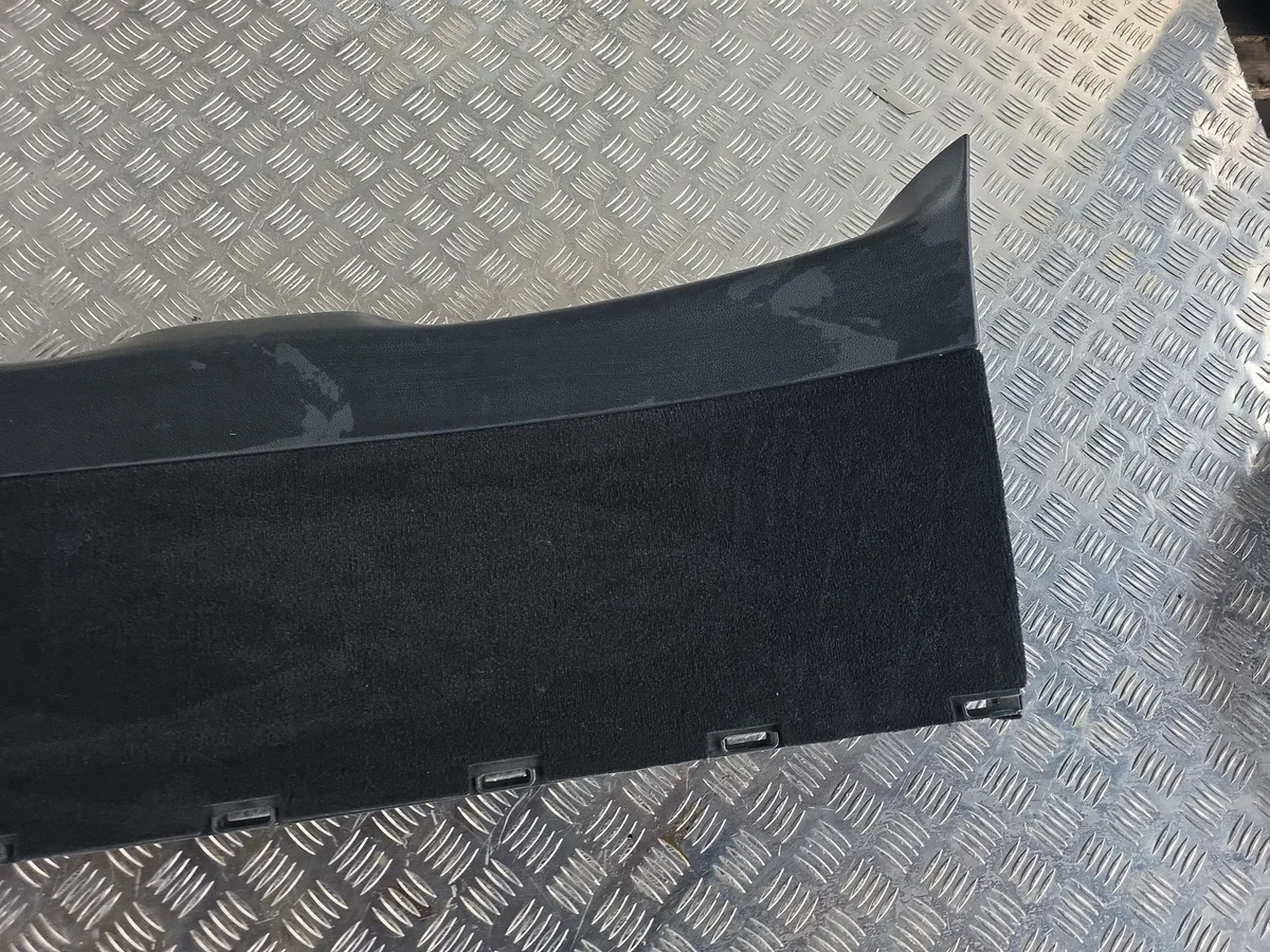Kofferraumklappenverkleidung A2137400100 image 8