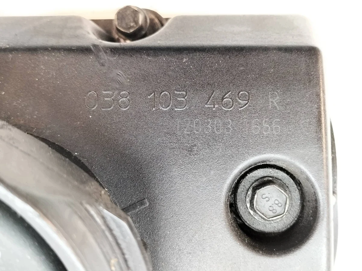Ventilkåpa 1.9 TDI VW Passat B5 image 3