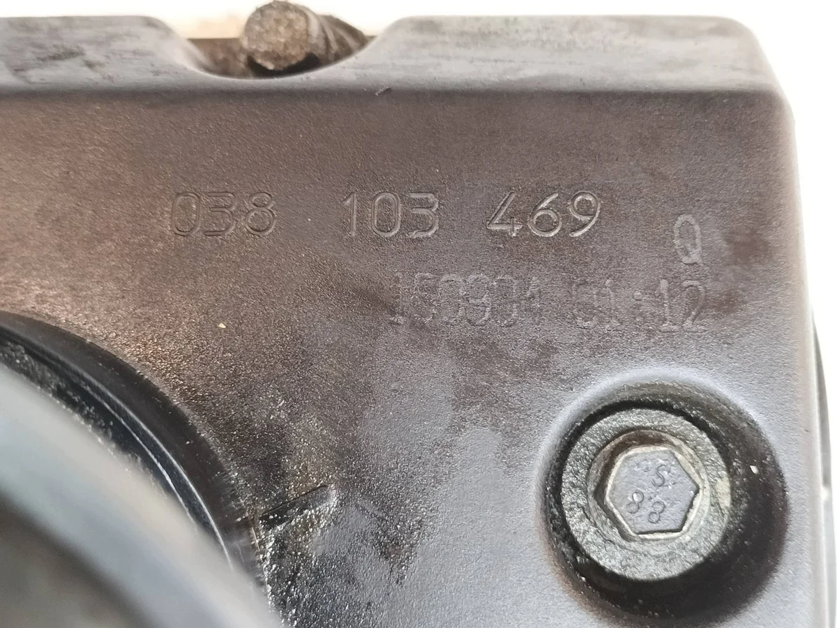 Ventildeckel 1.9 TDI VW Golf V gebraucht image 3
