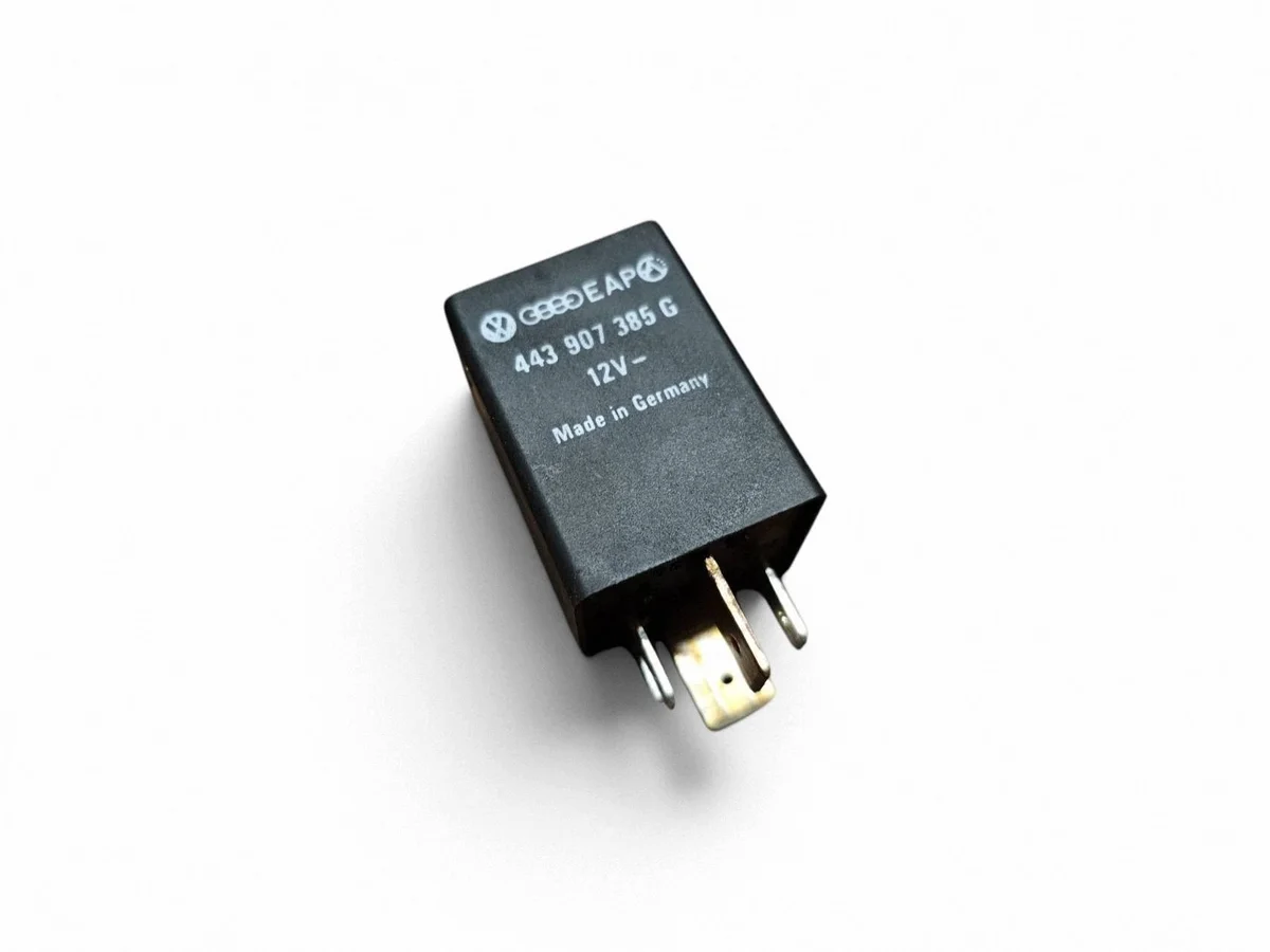 Relais pompe à carburant Audi 80 90 B3 443907385G