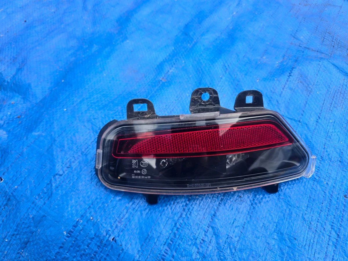 Luz antiniebla trasera Renault Captur II
