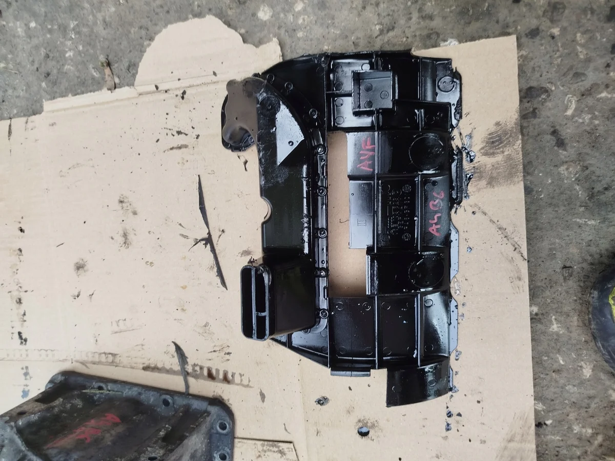 Cache carter huile 06B103623C VW Bora Golf