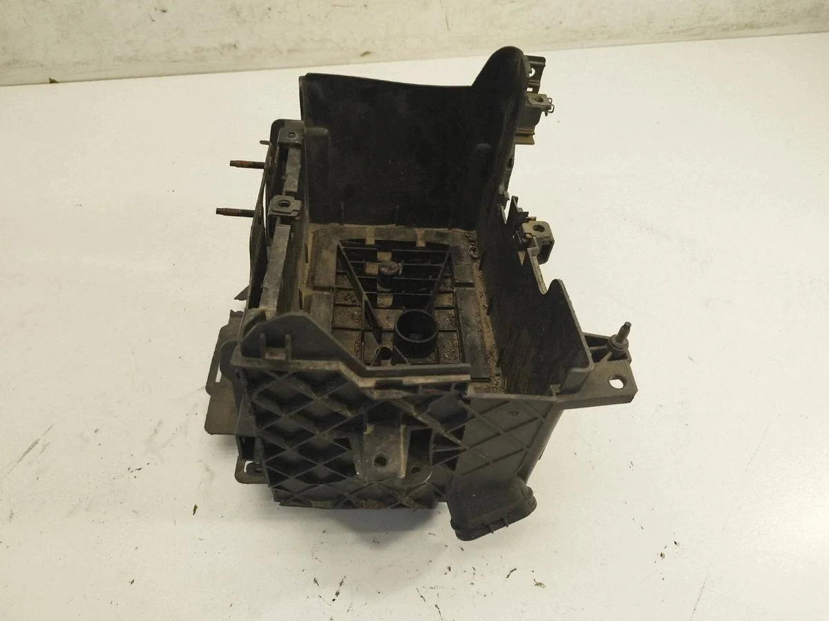 Base da Bateria Fiat Talento Vivaro Trafic III image 4