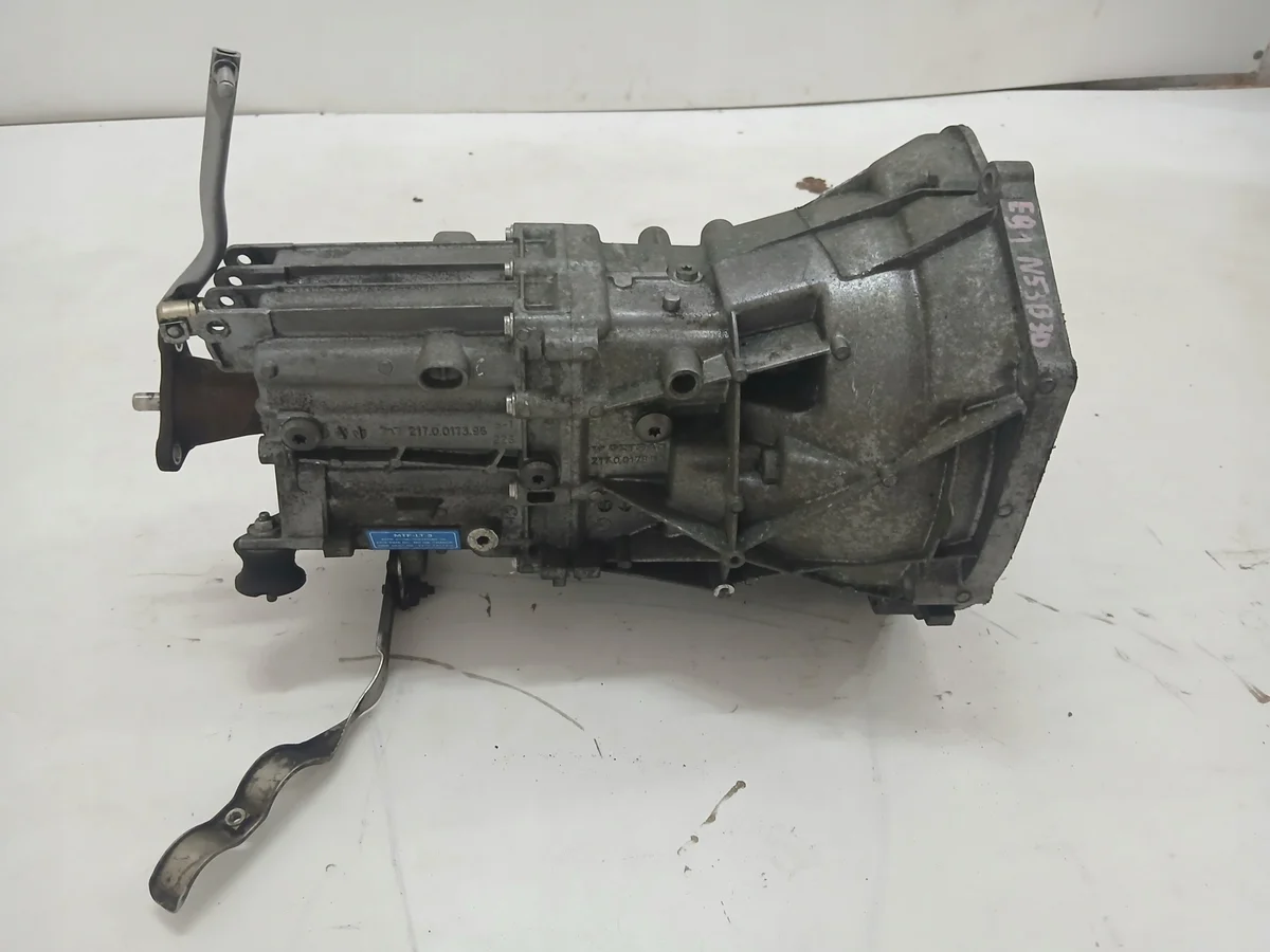 BMW E90 E92 325I Vaihteisto 7592503