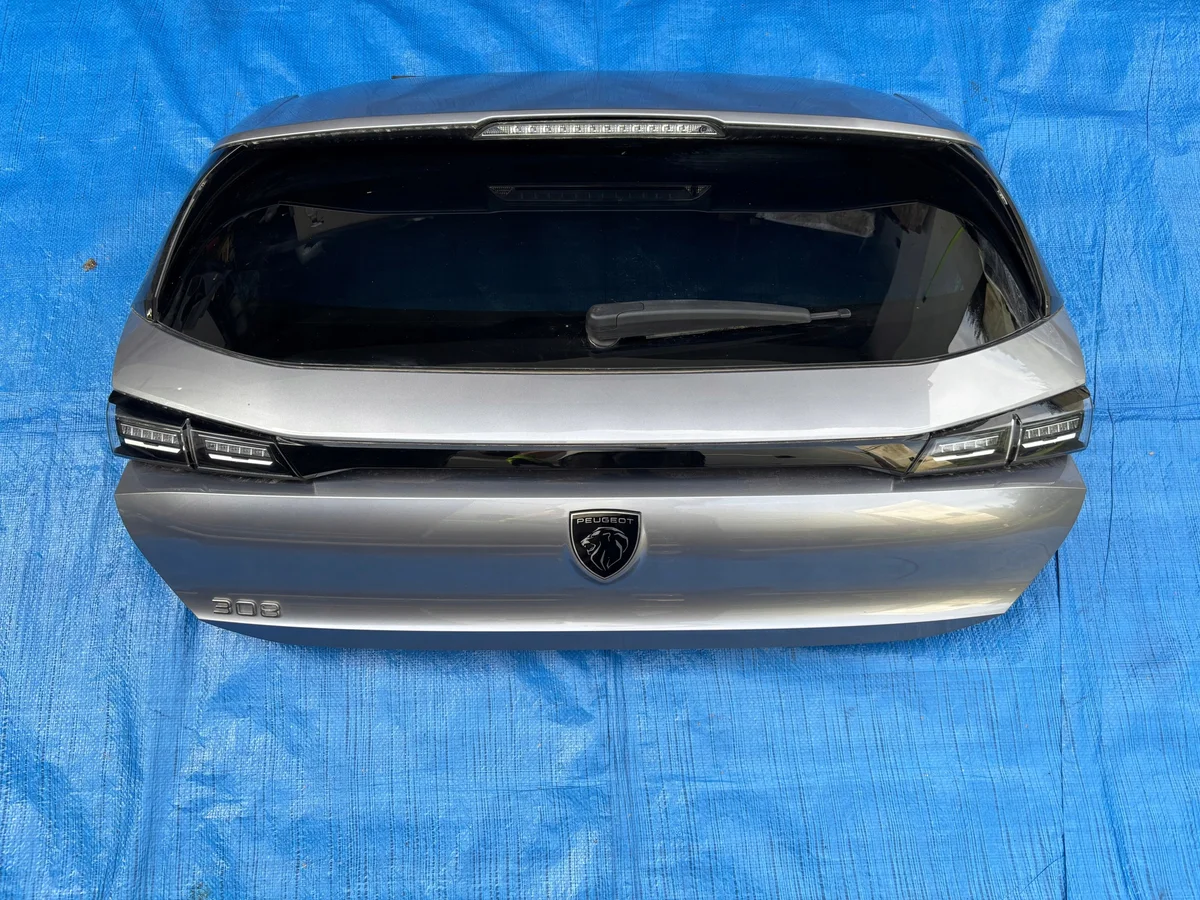 Peugeot 308 III T10 Hatchback Tampa Traseira