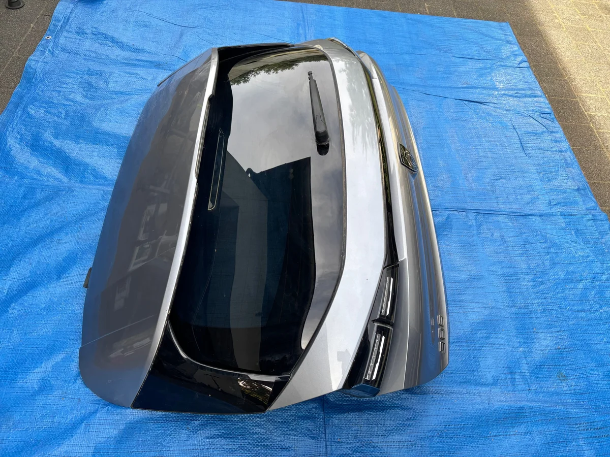 Portón Peugeot 308 III T10 Hatchback Usado image 5