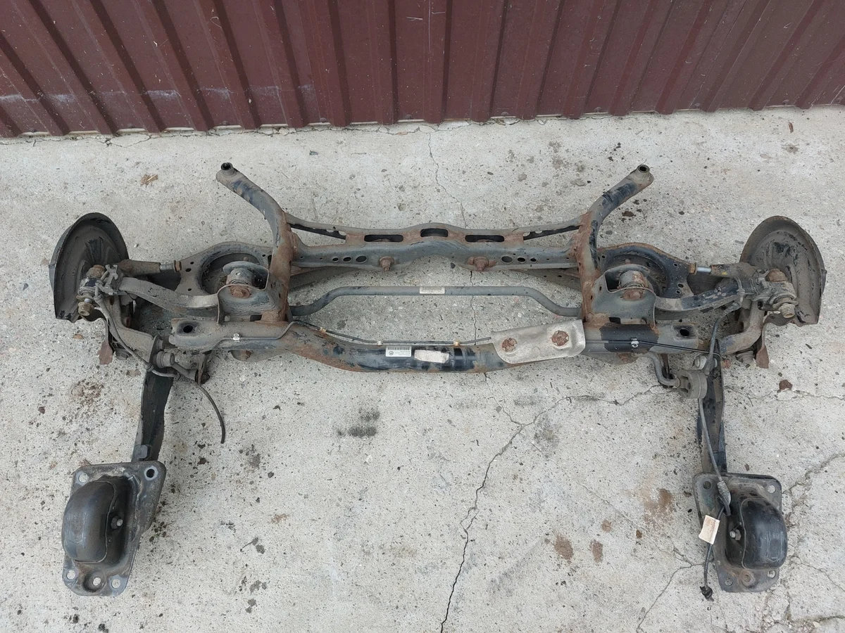 VW Golf 5 6 Achsträger hinten gebraucht