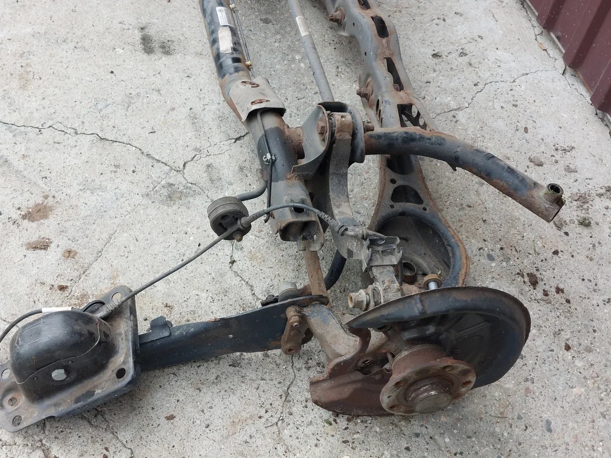 VW Golf 5 6 Achsträger hinten gebraucht image 5