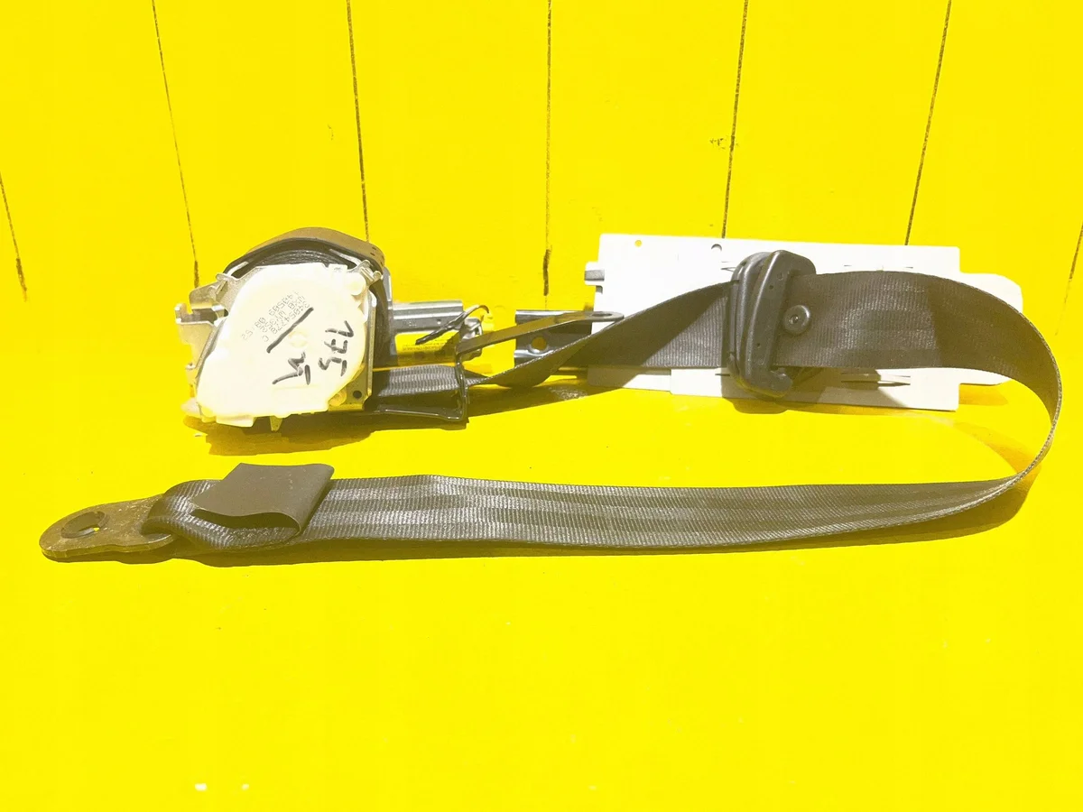 Ceinture de sécurité Ford Fiesta droite avant image 4