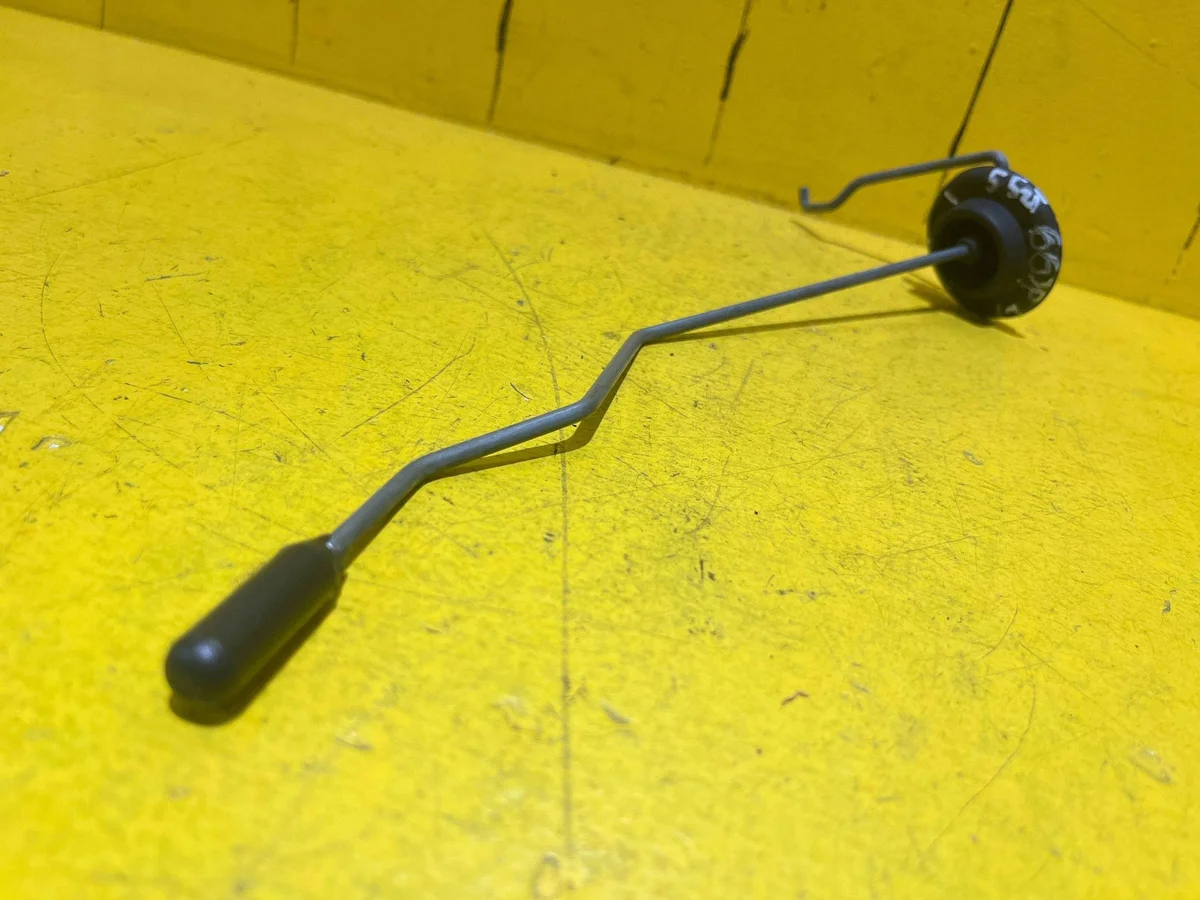 Volvo S40 Front Left Door Lock 8650649 image 6