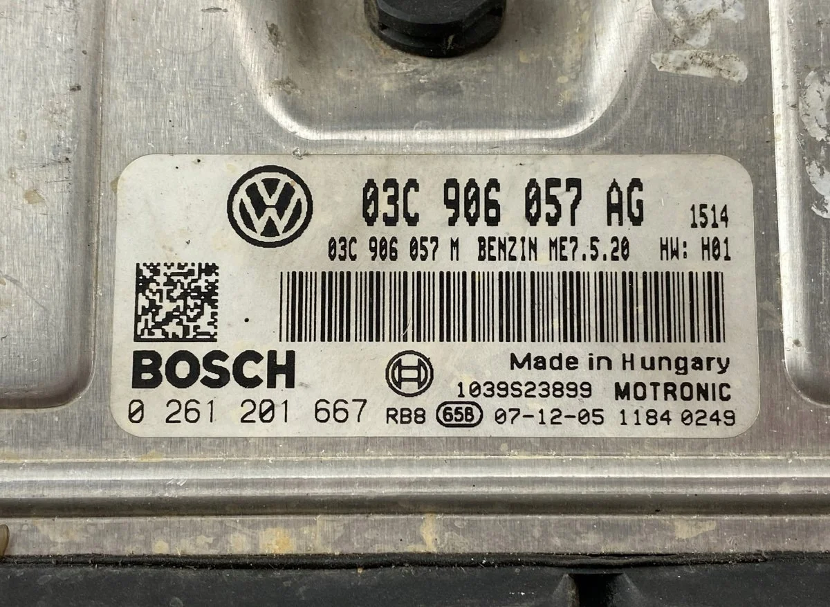 ECU VW Polo IV (9N) 03C906057AG Usato image 3