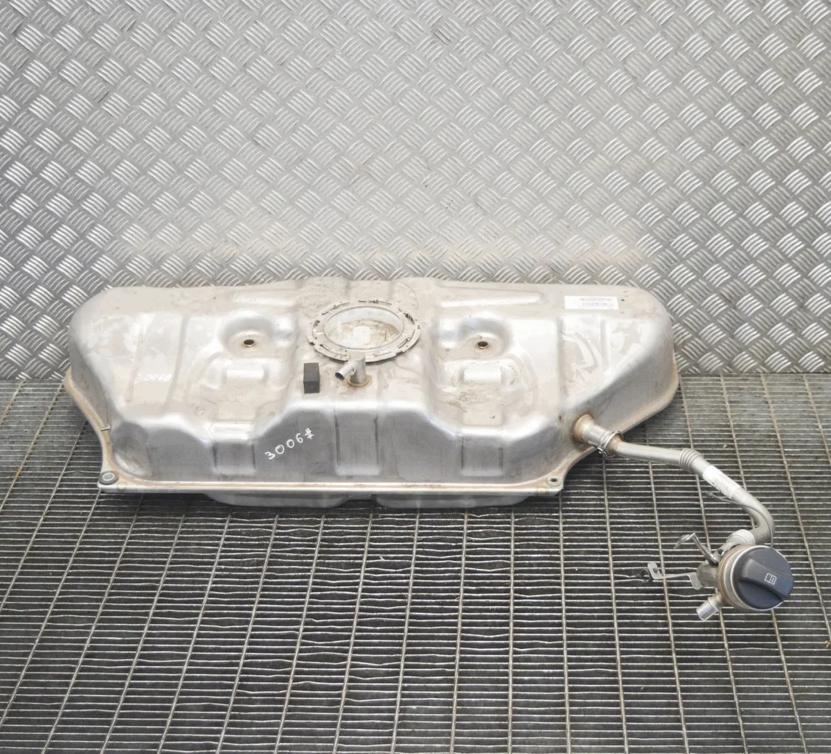 Réservoir de carburant BMW i8 (I12) OEM