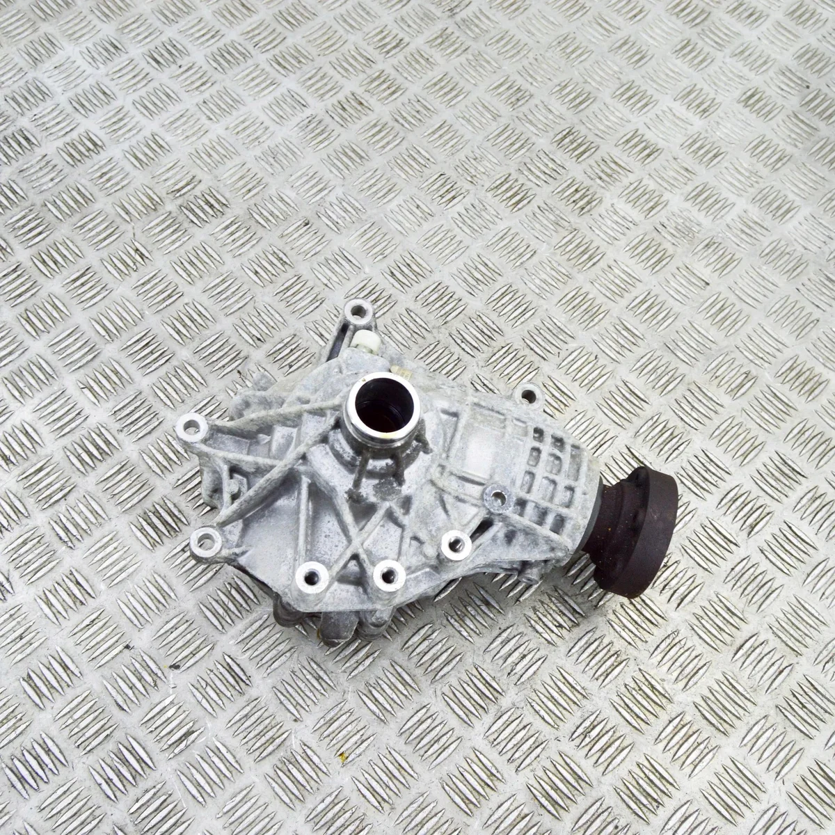 Maserati Framdiff, OEM MASQUAT15-16042198DAL image 4