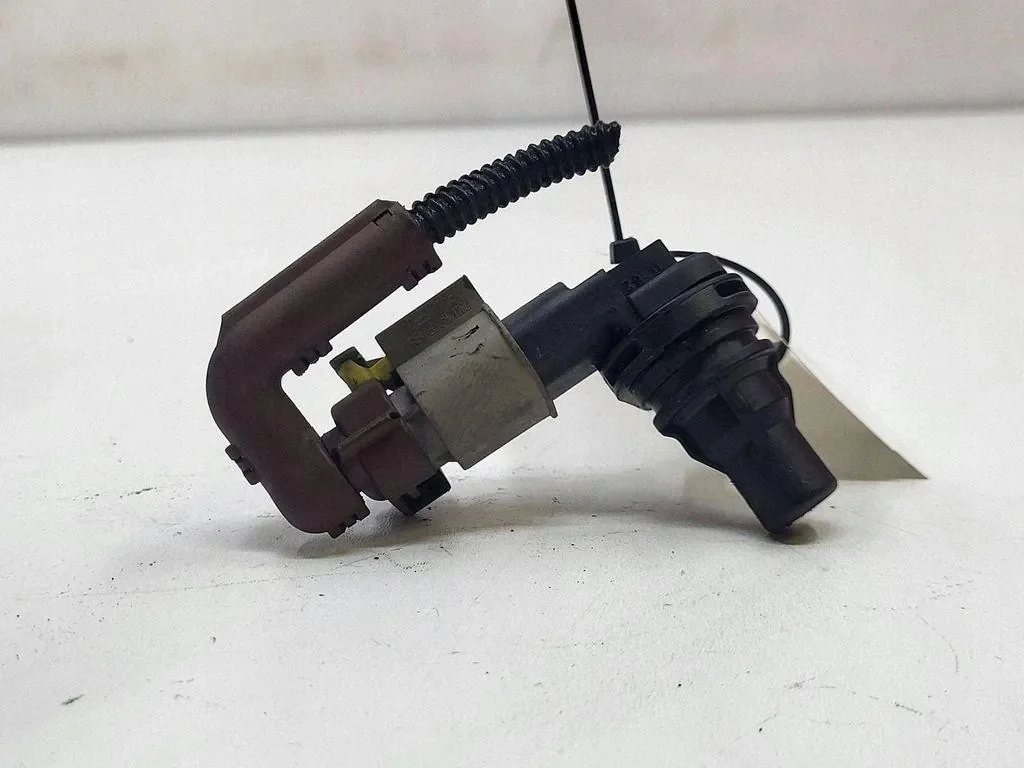 Sensor nokkenas 55216243 Opel Astra J