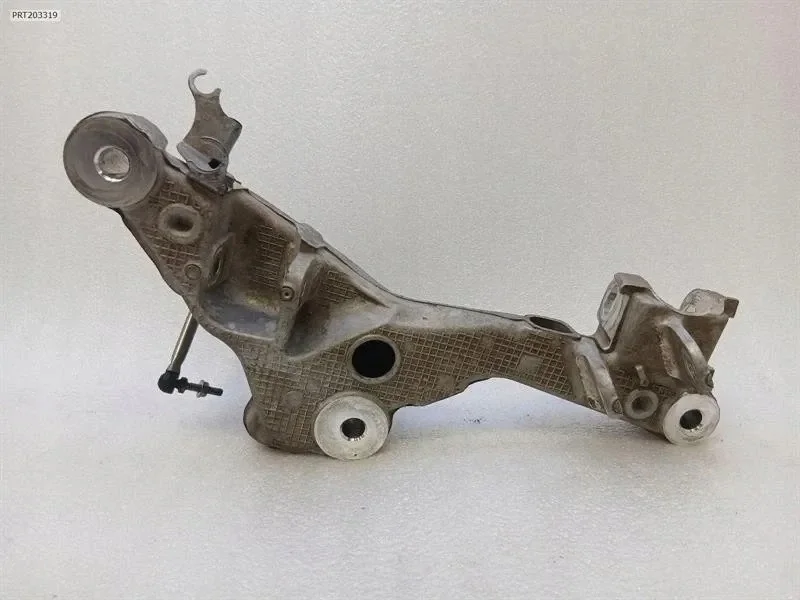 Porsche 911 992 bakre subframe vänster 992505063C