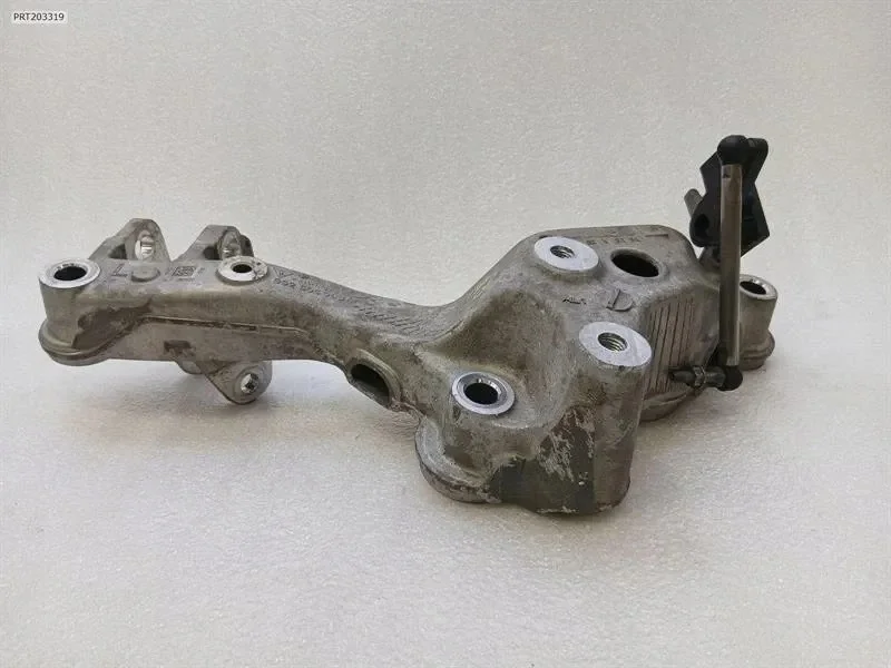 Porsche 911 992 bakre subframe vänster 992505063C image 4
