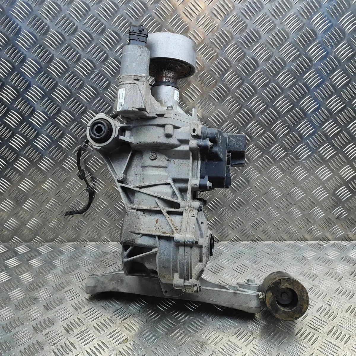 Volvo XC60 II Diferen­tial hinten image 5