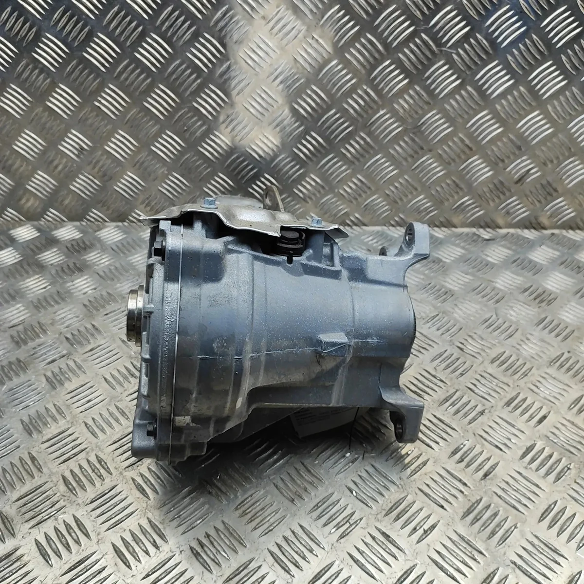Volvo XC60 II Vorderachsdifferential image 3