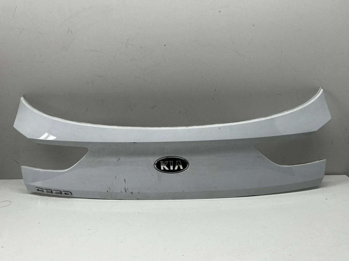 Kia Ceed III Kombi 18- takaluukun lista